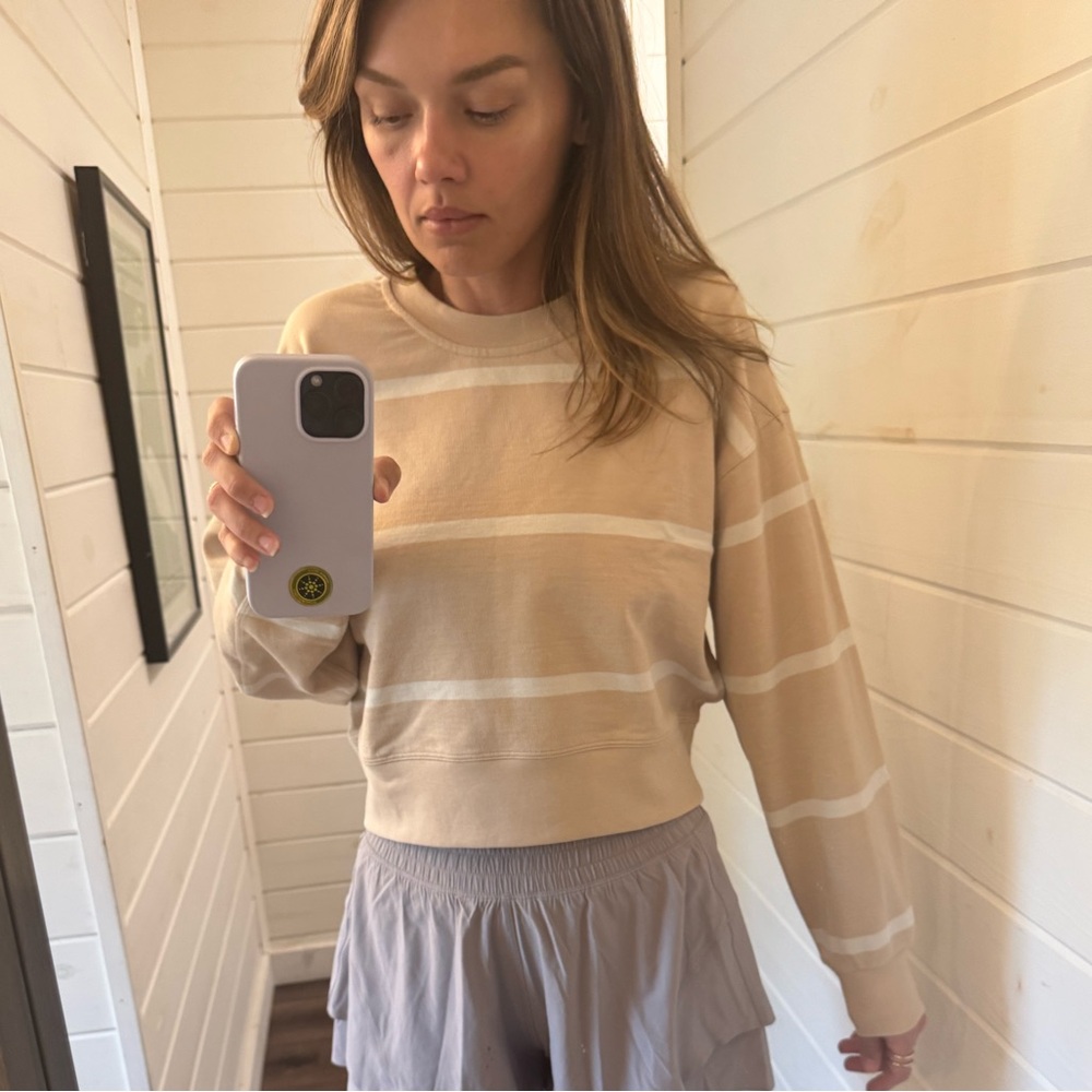 Lululemon size 2 Perfectly Oversized Cropped Crew Stripe